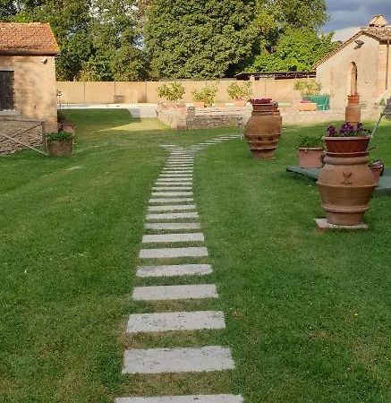 Villa Bruna ปอจจิบองซี ภายนอก รูปภาพ