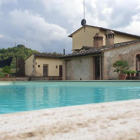 Villa Bruna ปอจจิบองซี ภายนอก รูปภาพ